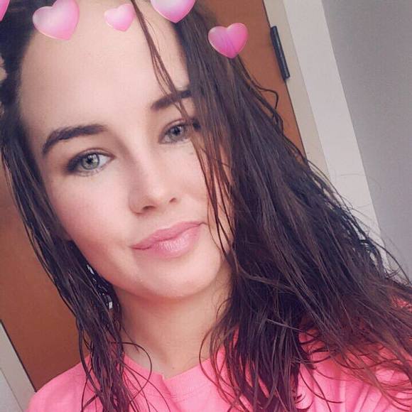 Meet your Posher, Michelle - Picture 1 of 1